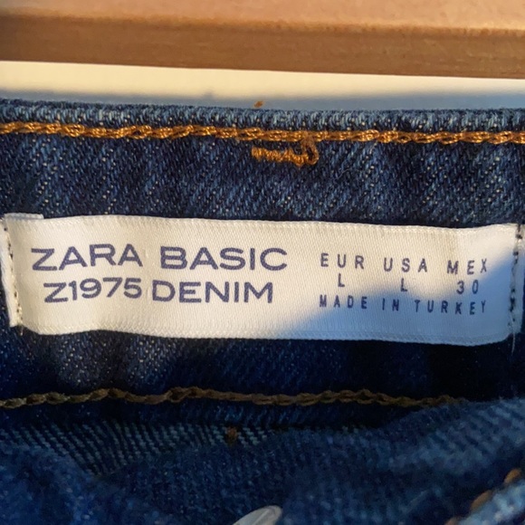 ZARA mini denim skirt - Picture 3 of 4